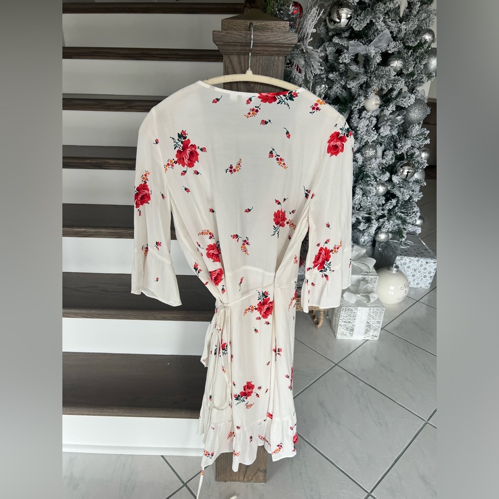 NWOT GAP RUFFLE FLORAL DRESS - Picture 6 of 8